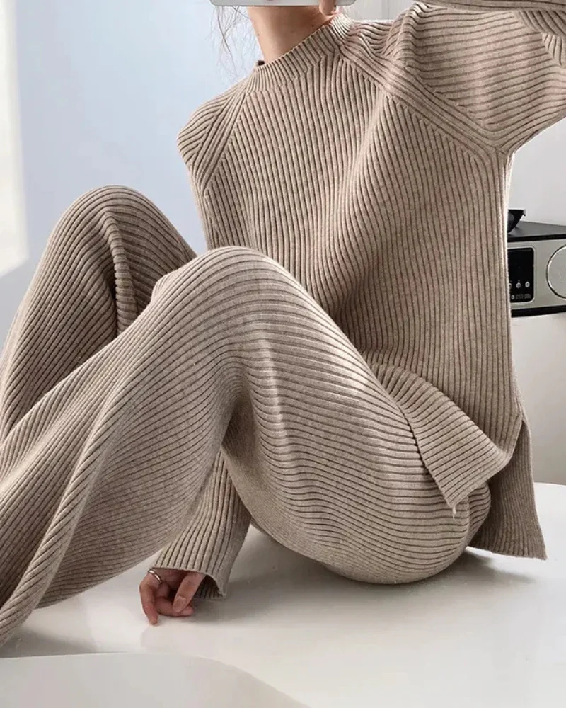 Retreat Ribbed Lounge Two-Piece